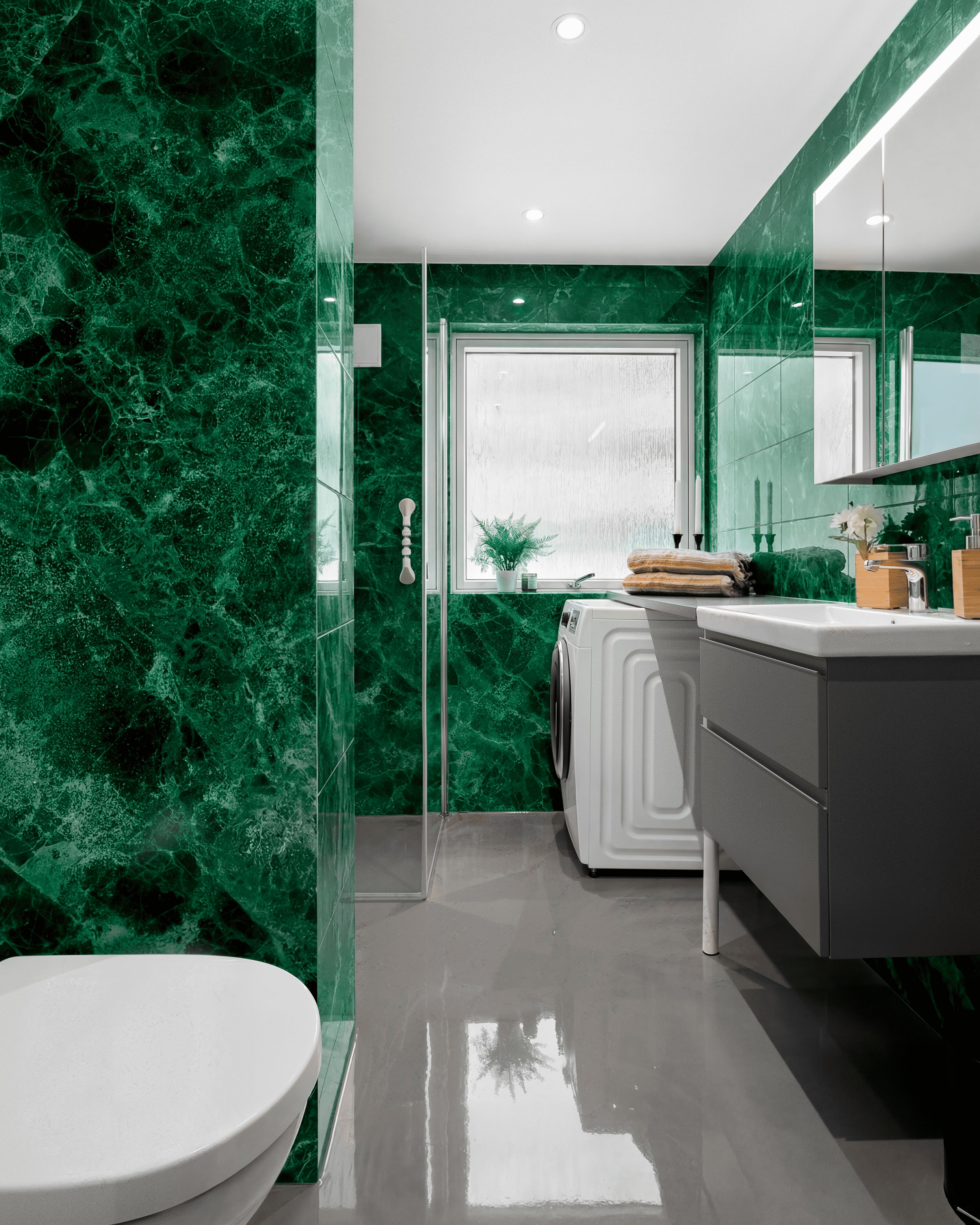 Baño en mármol verde
